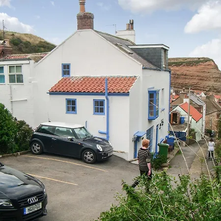Holiday home Cliff Staithes